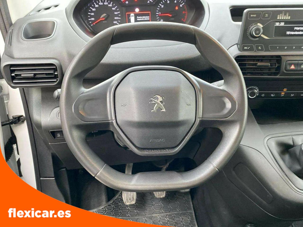 Foto Peugeot Rifter 12