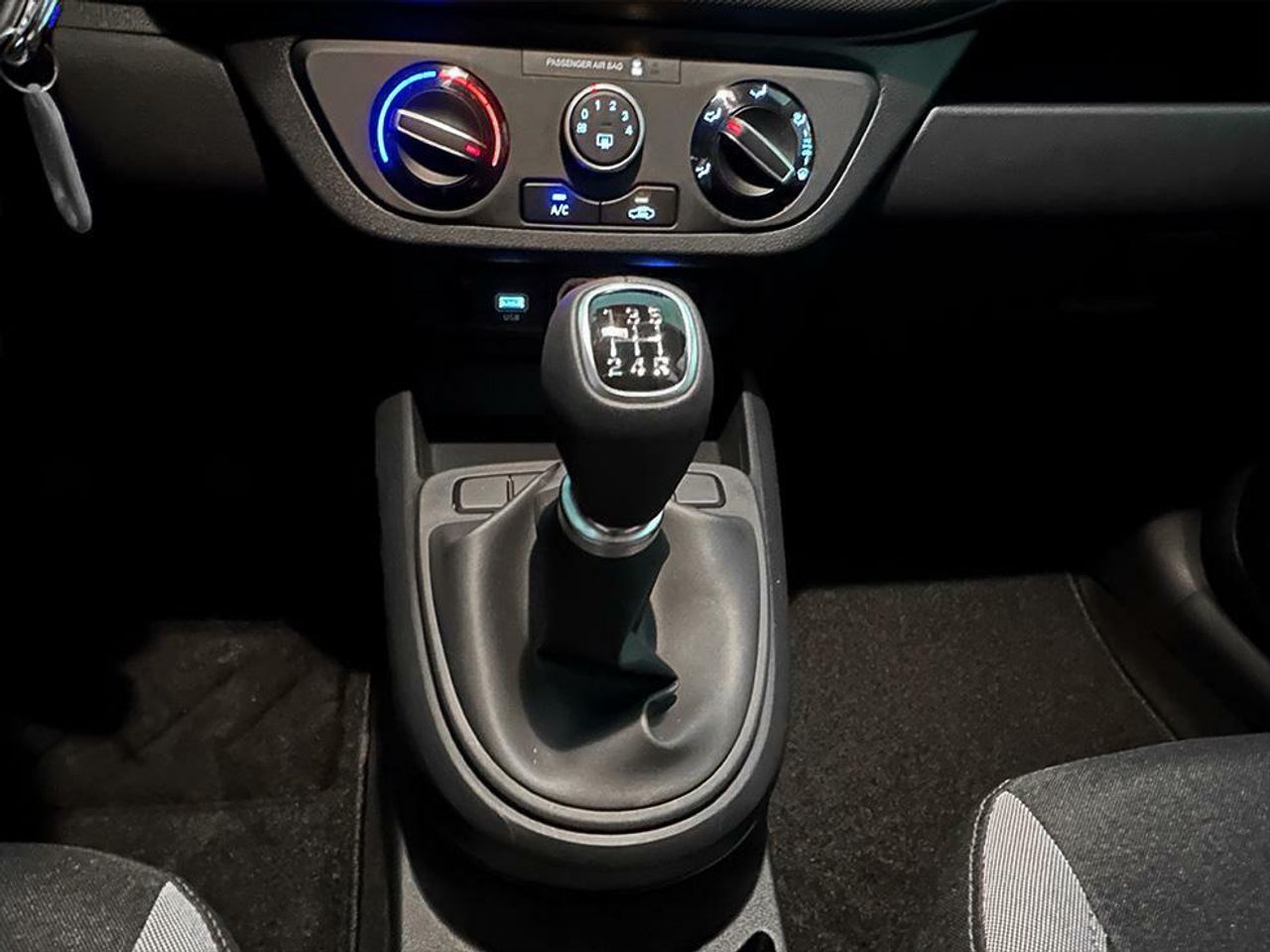 Foto Hyundai i10 11