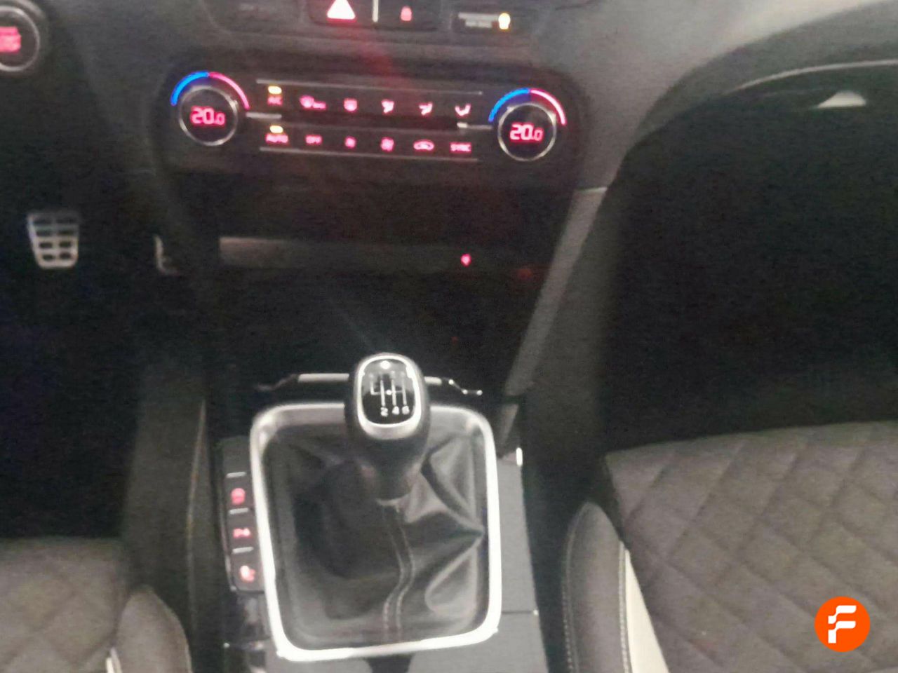 Foto Kia Ceed 10