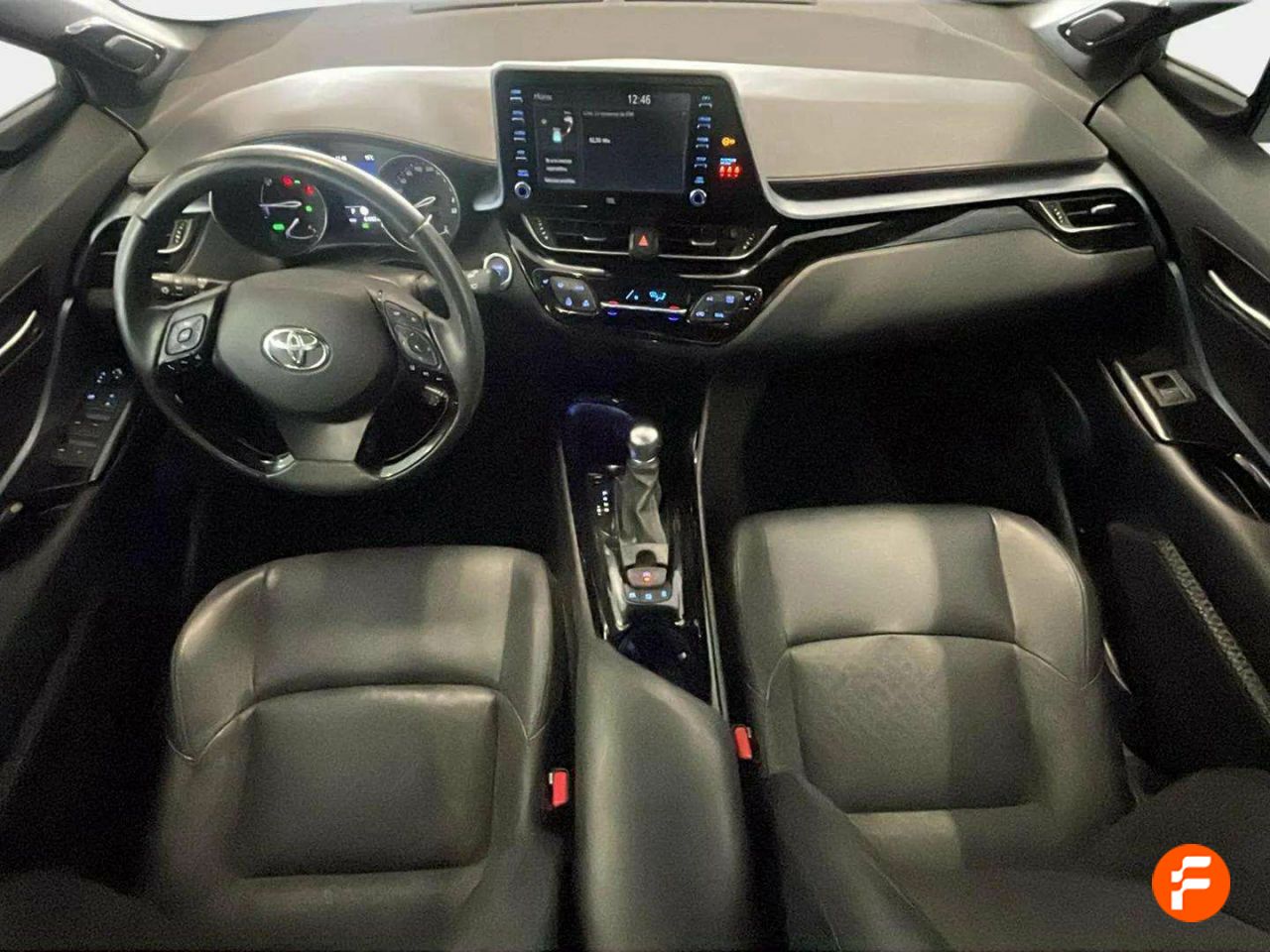 Foto Toyota C-HR 10