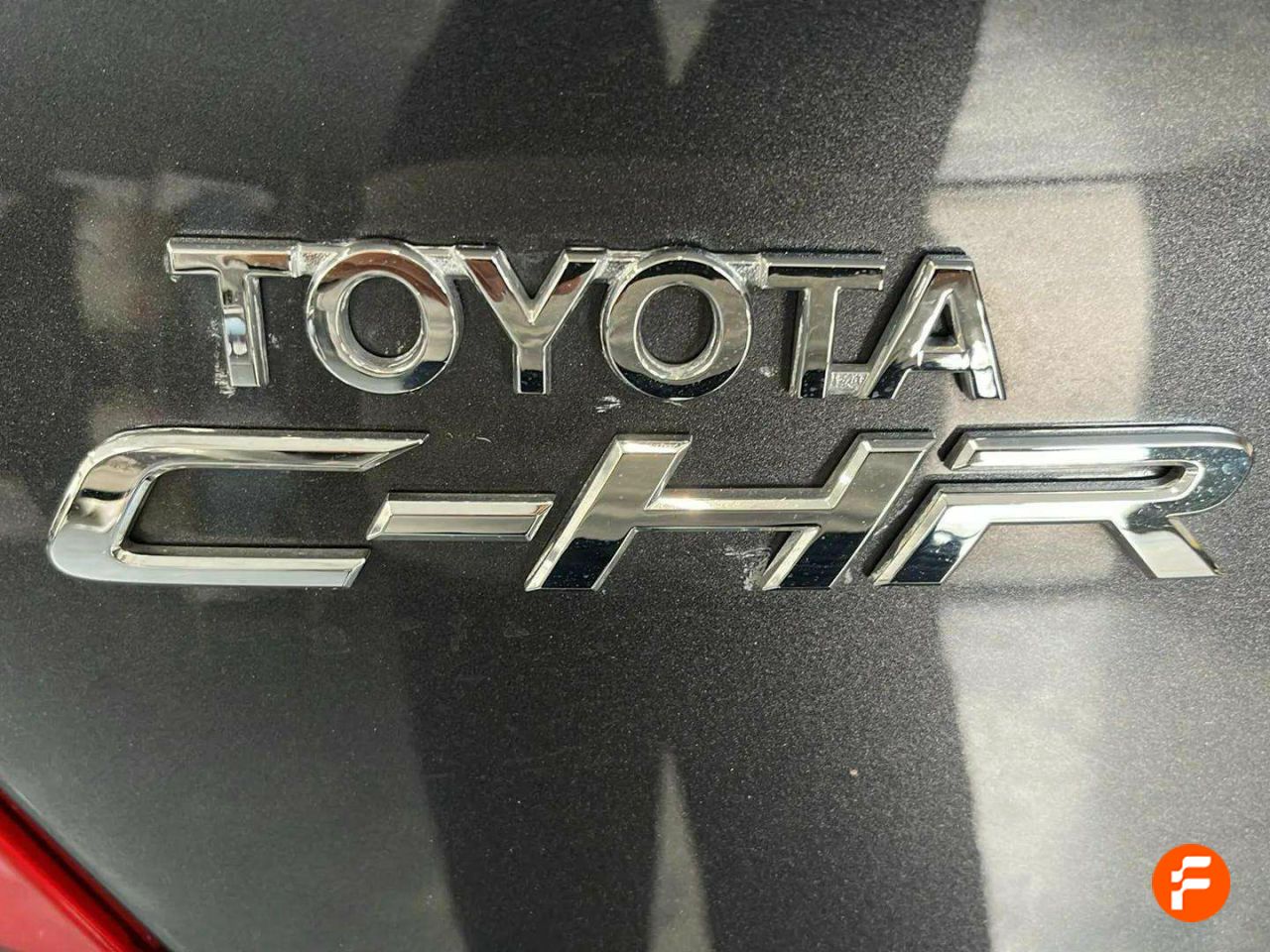 Foto Toyota C-HR 18