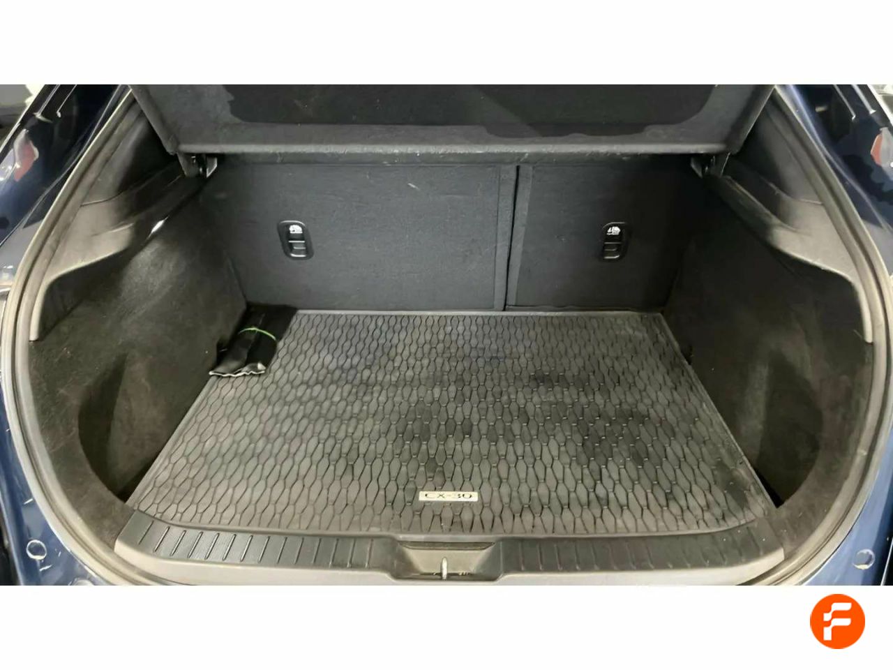 Foto Mazda CX-30 17