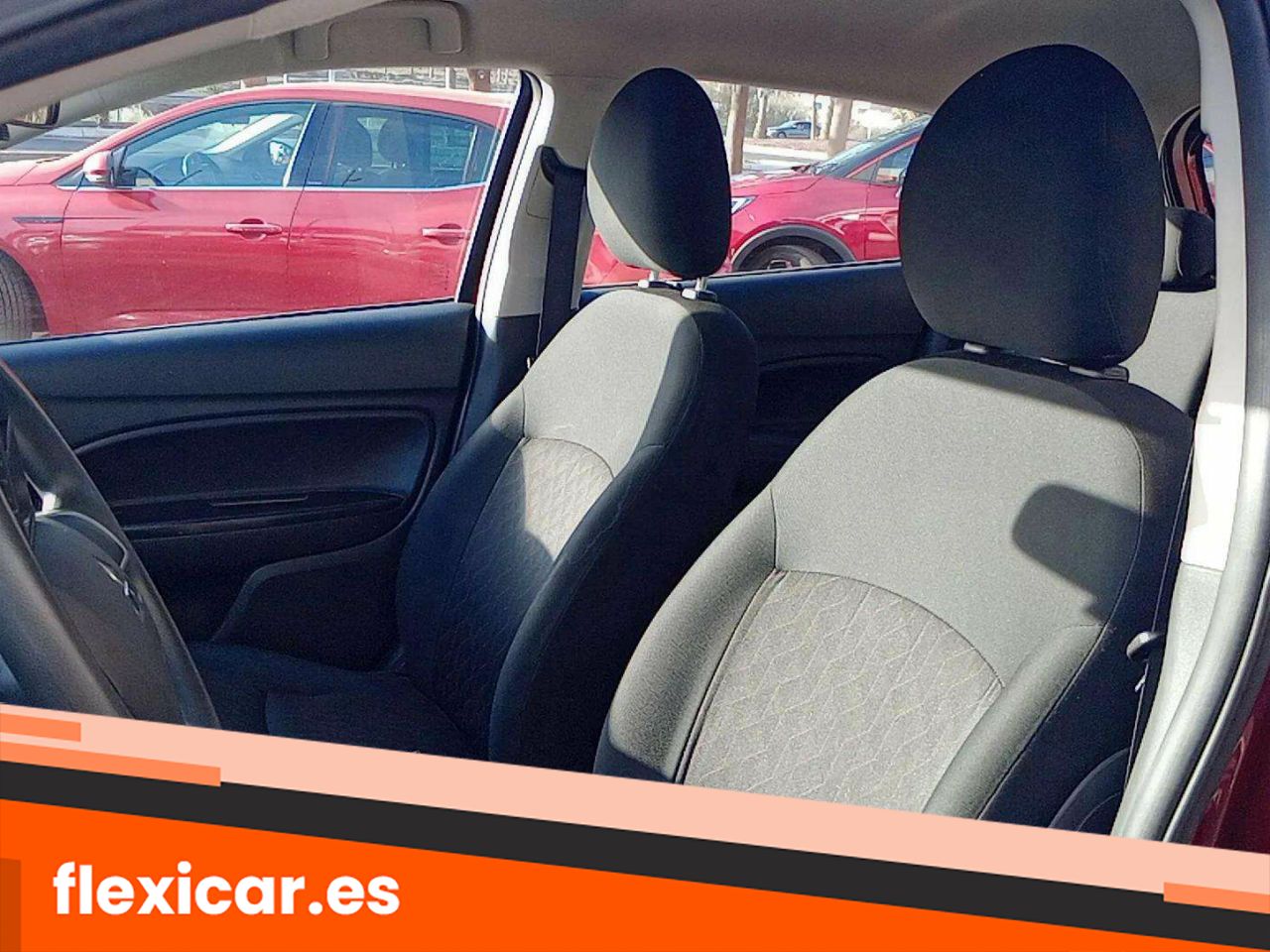 Foto Mitsubishi Space Star 11
