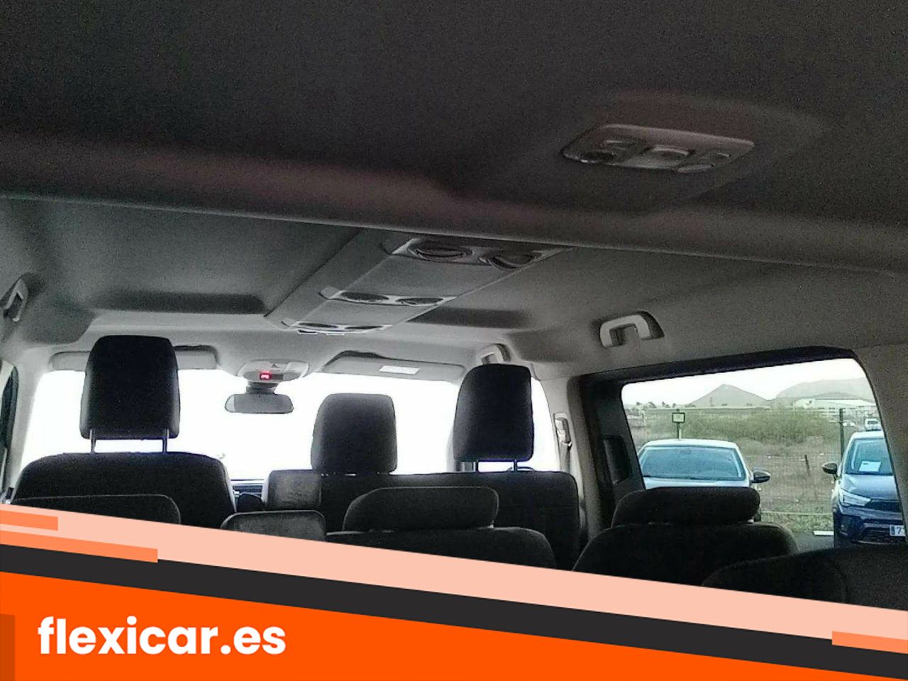 Foto Peugeot Traveller 17