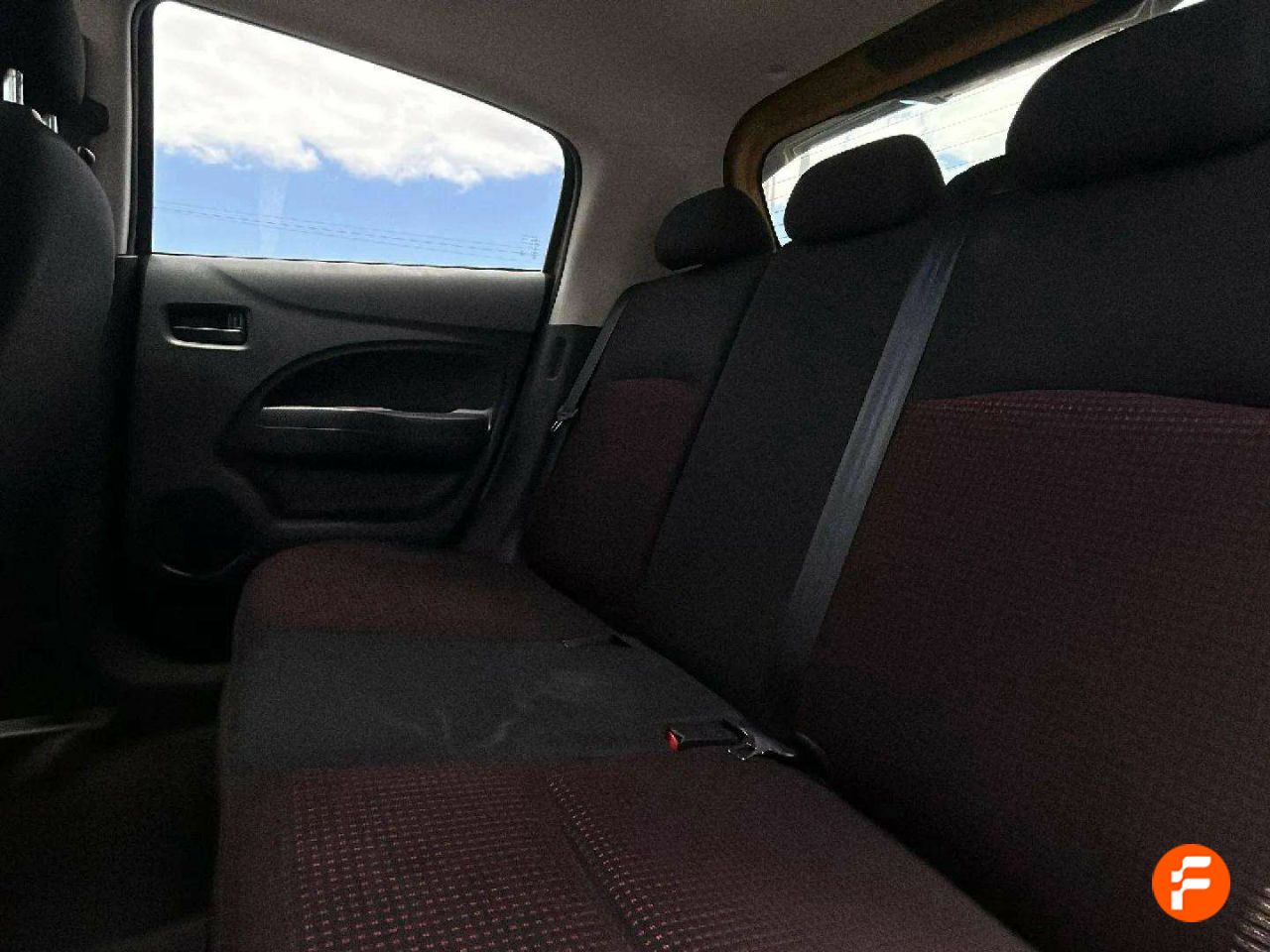 Foto Mitsubishi Space Star 16