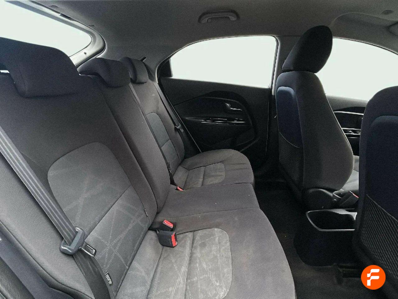 Foto Kia Rio 13