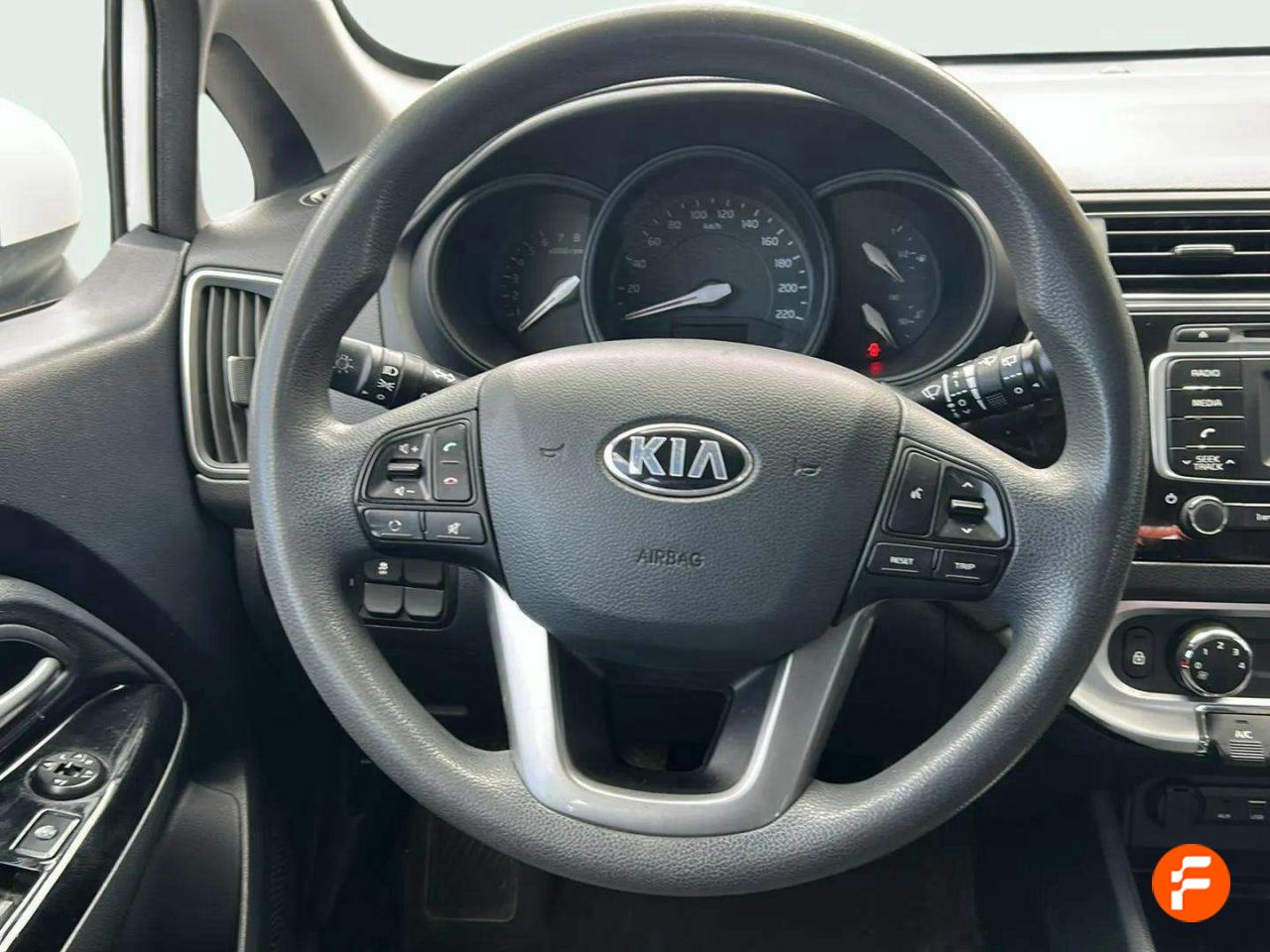 Foto Kia Rio 11