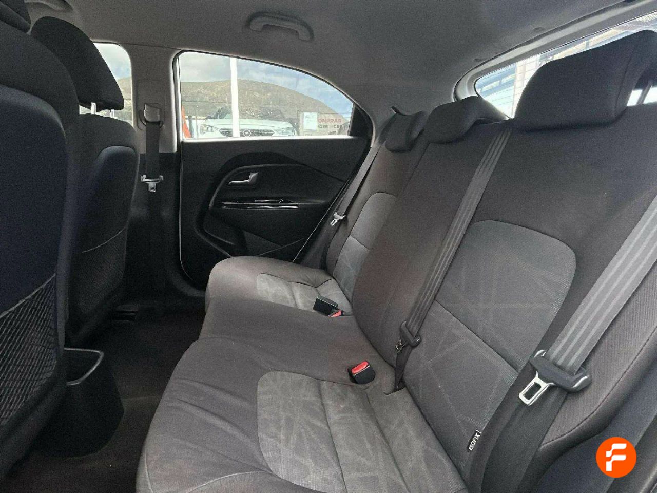 Foto Kia Rio 14