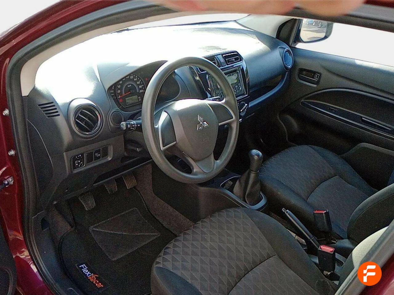 Foto Mitsubishi Space Star 9