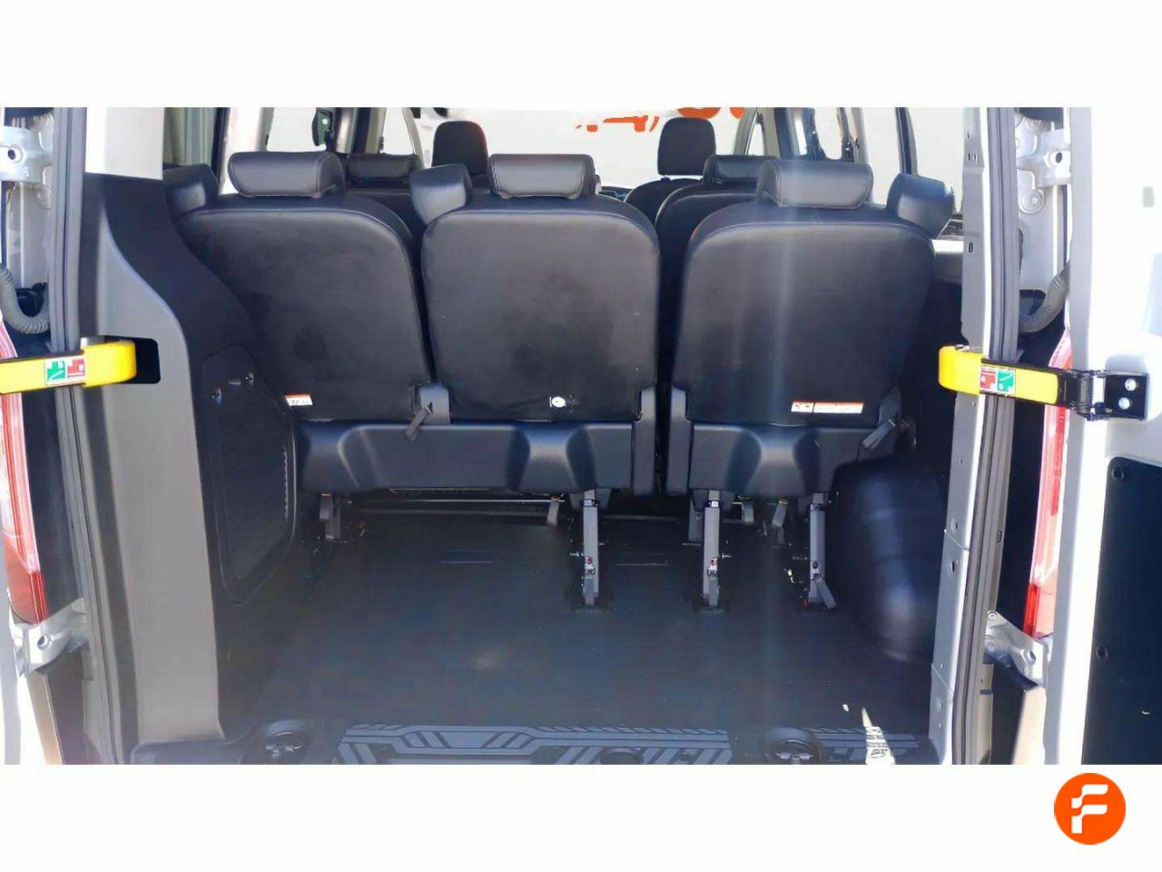 Foto Ford Tourneo Custom 7