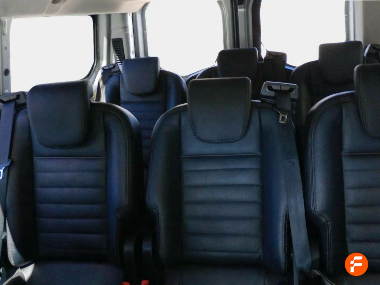 Foto Ford Tourneo Custom 12