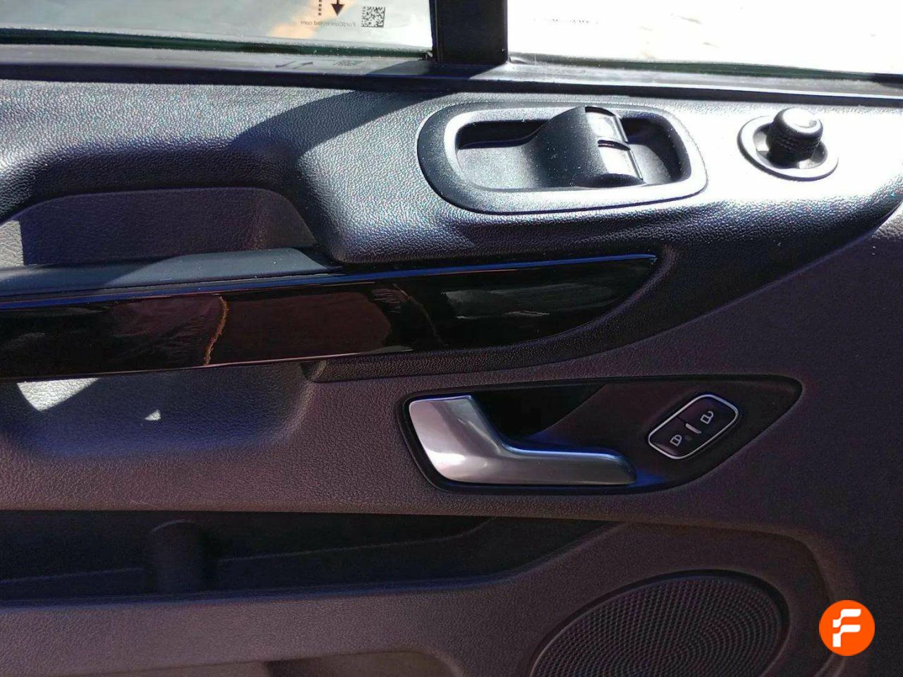 Foto Ford Tourneo Custom 13