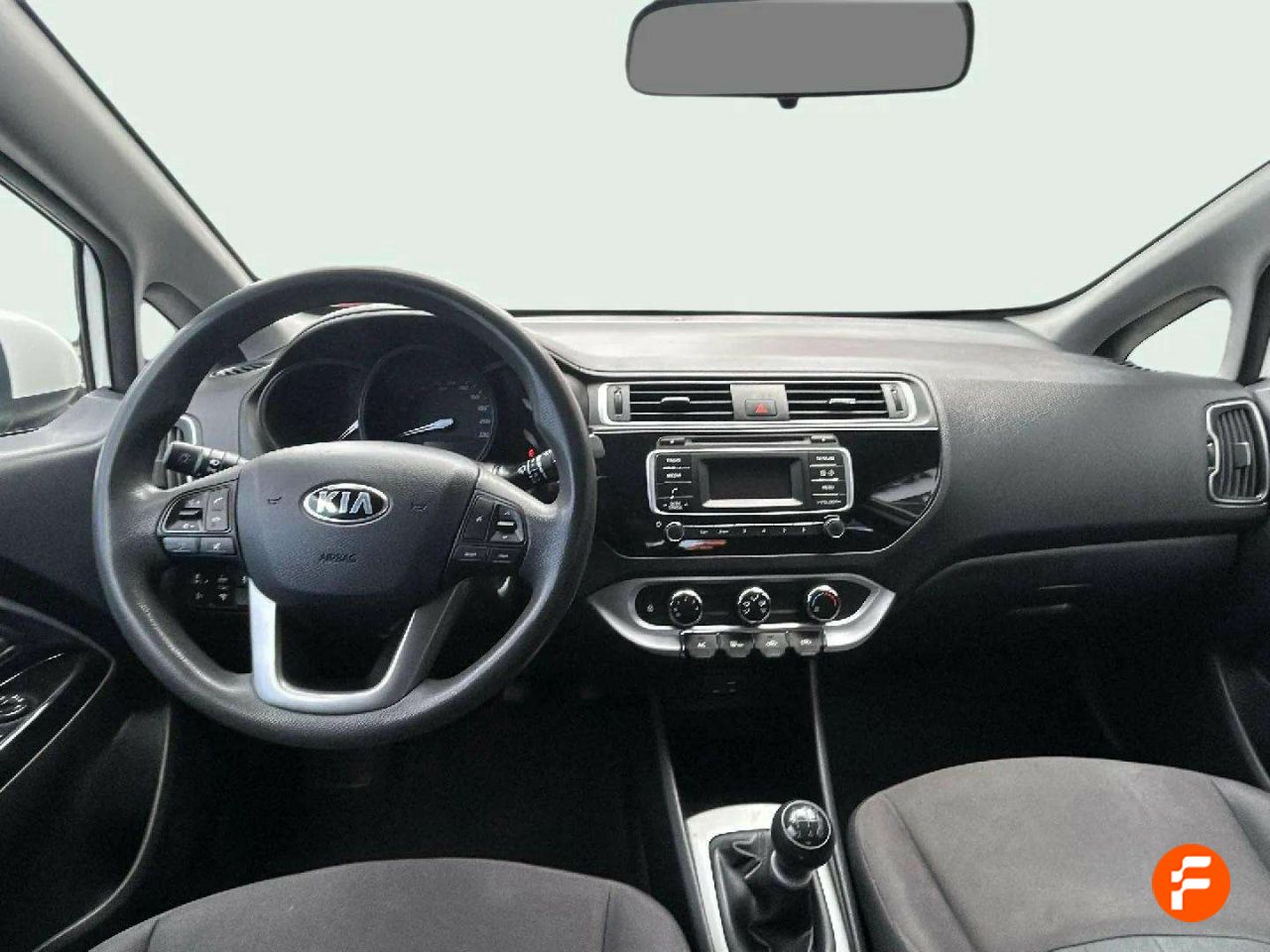 Foto Kia Rio 8