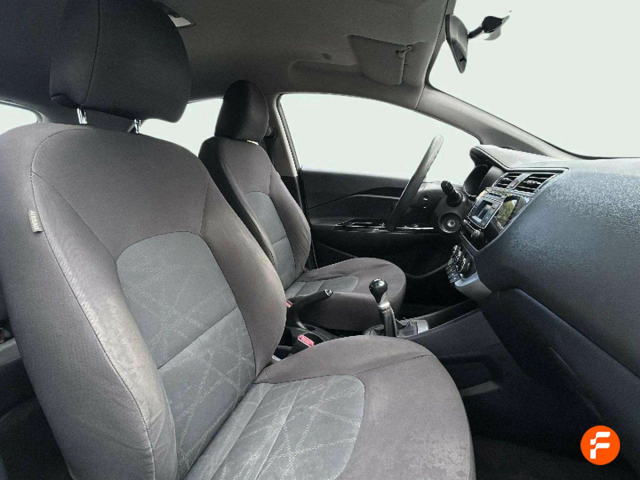 Foto Kia Rio 12