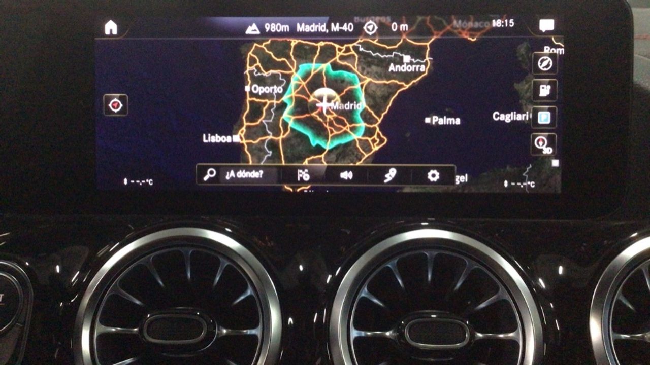 Foto Mercedes-Benz EQA 21