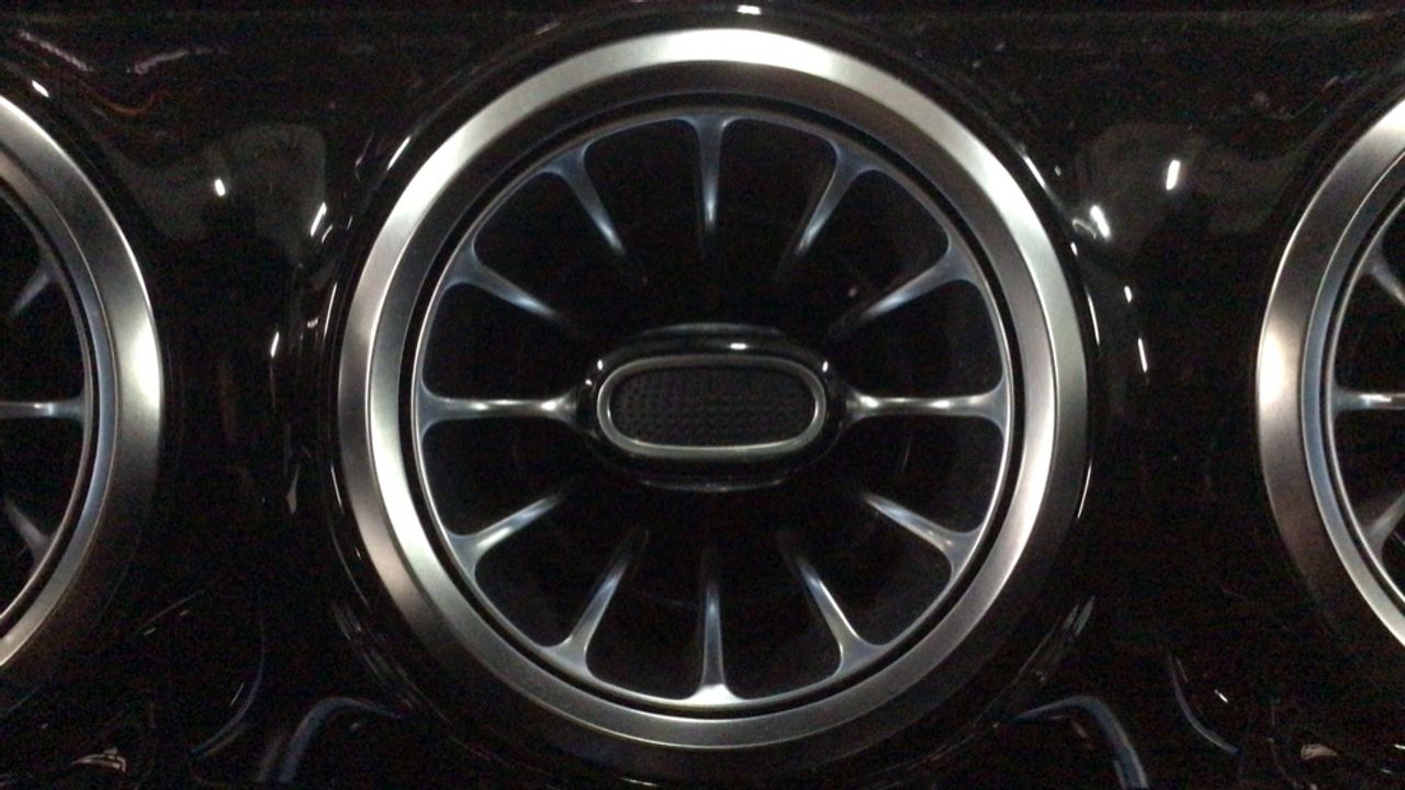 Foto Mercedes-Benz EQA 23
