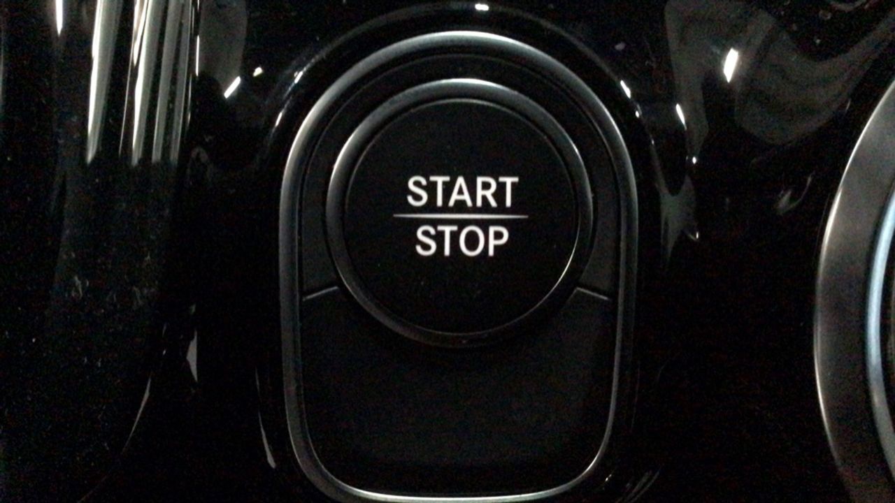 Foto Mercedes-Benz EQA 24