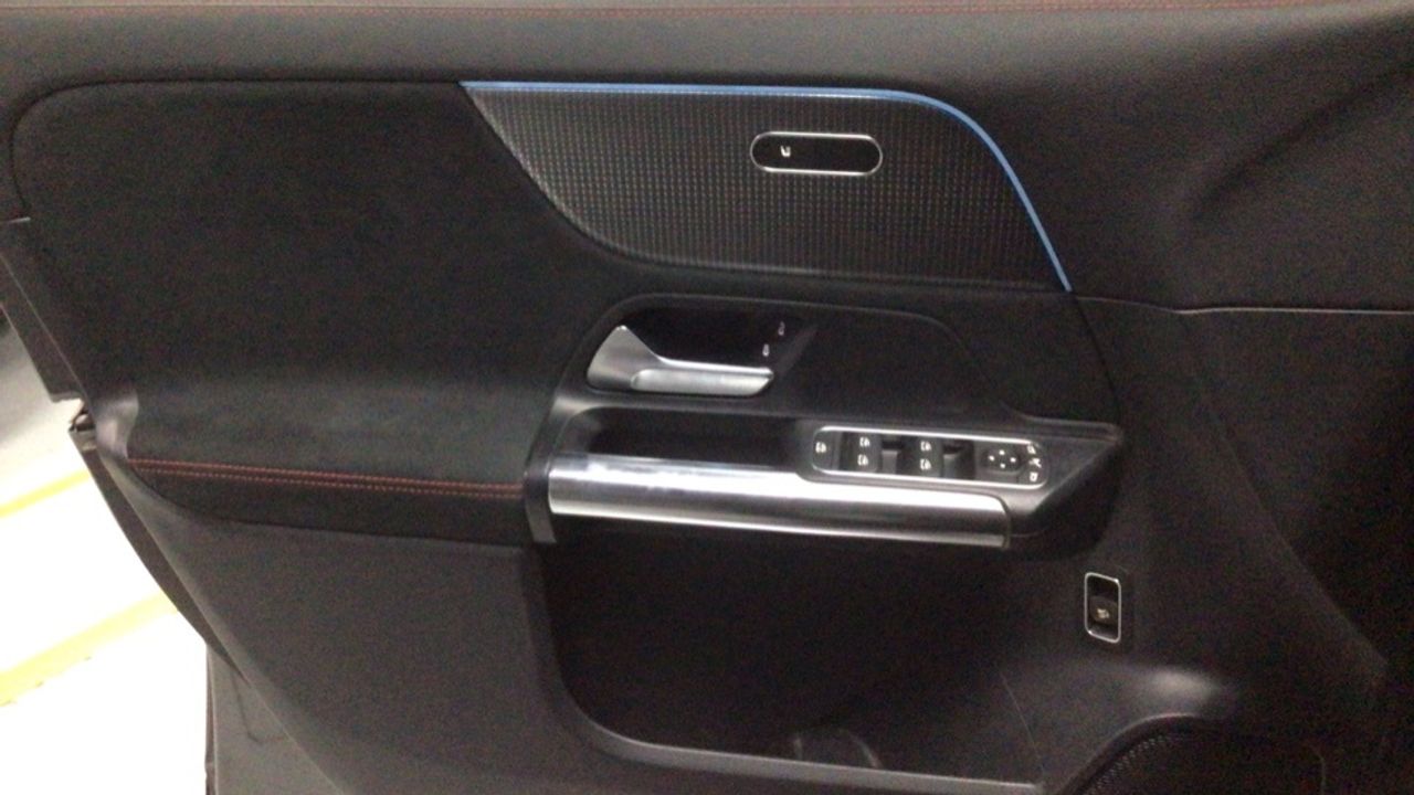 Foto Mercedes-Benz EQA 25