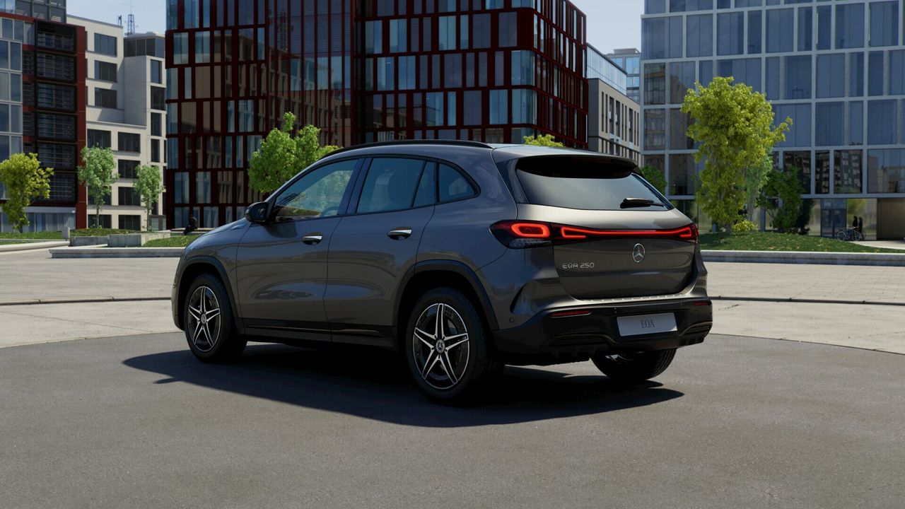 Foto Mercedes-Benz EQA 7