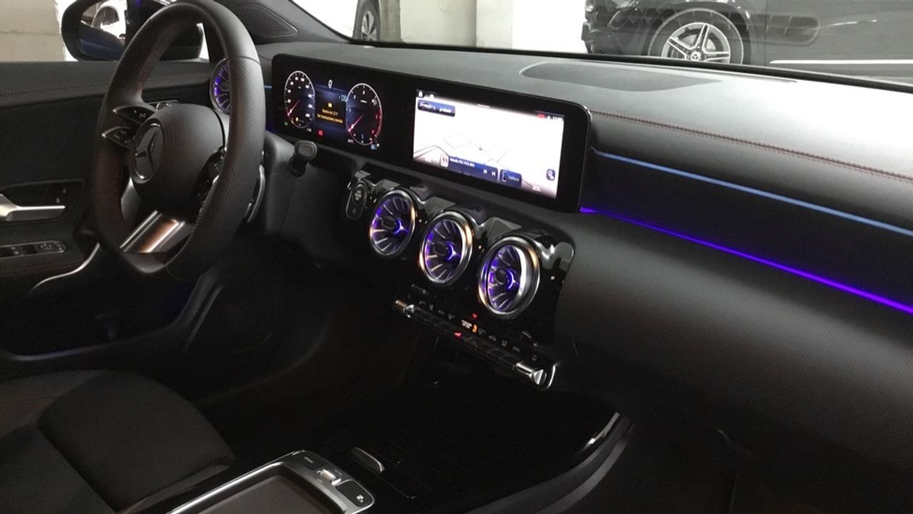 Foto Mercedes-Benz Clase CLA 10