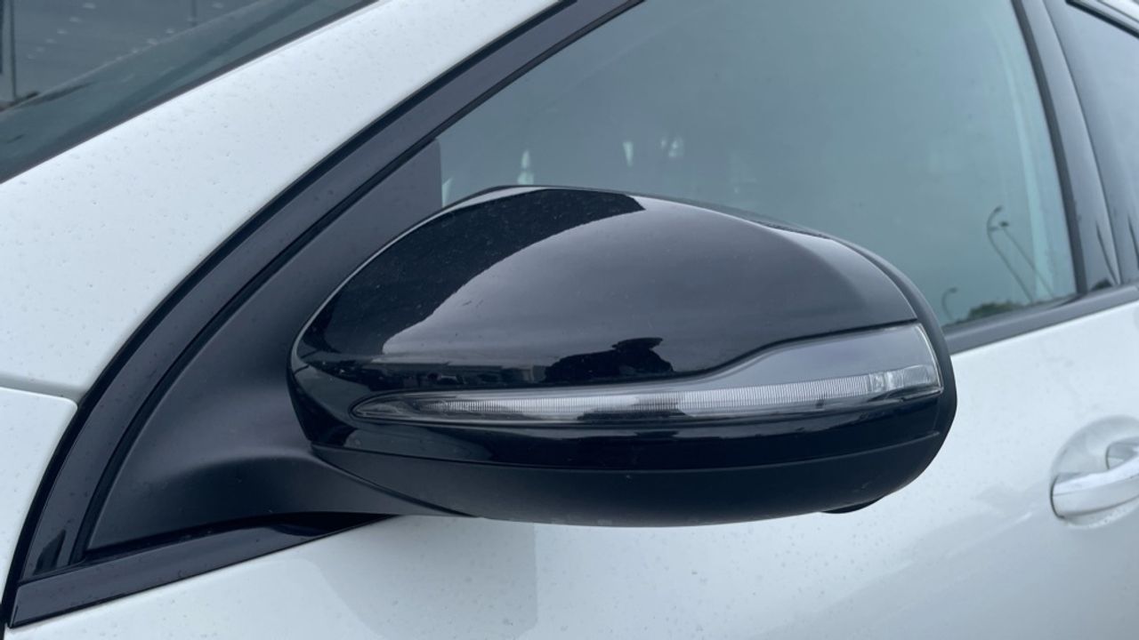Foto Mercedes-Benz EQA 18