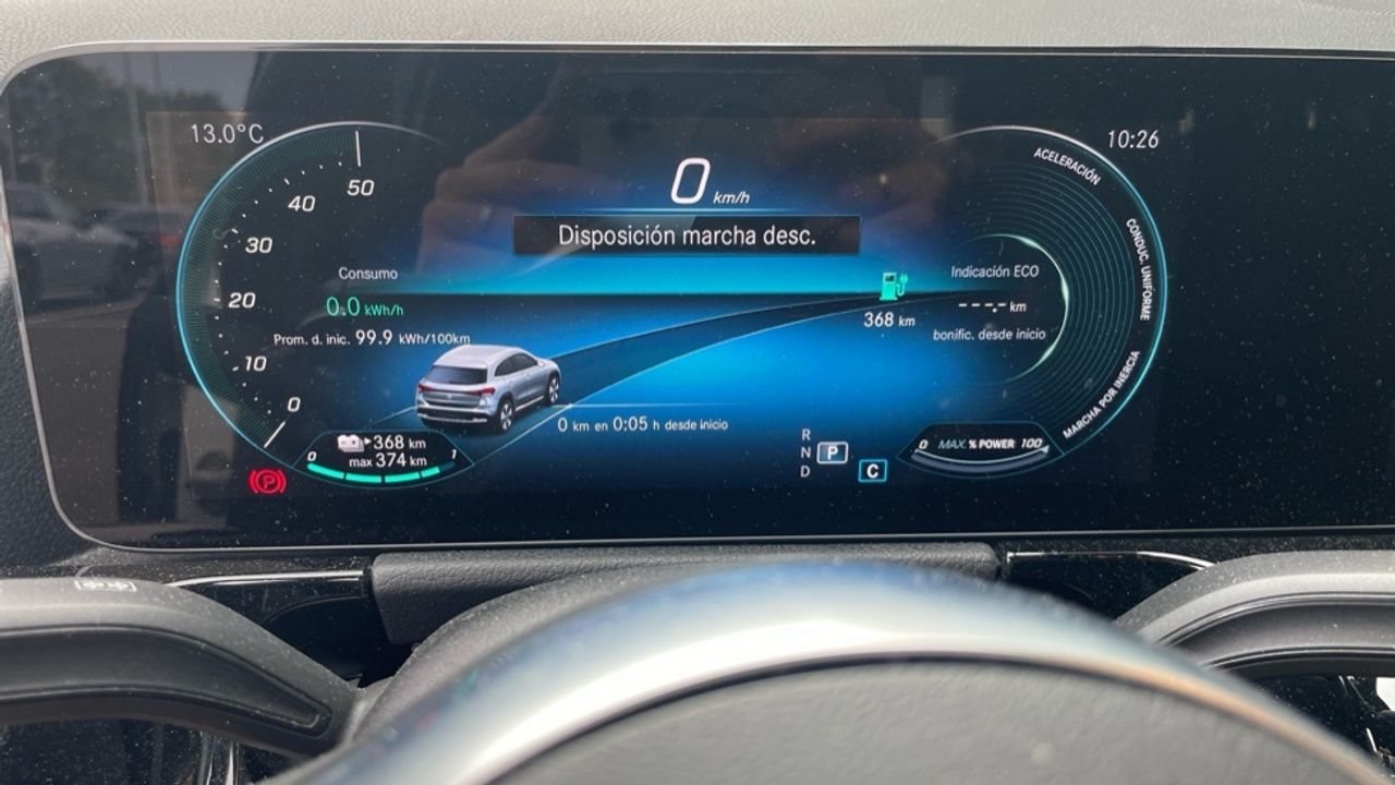 Foto Mercedes-Benz EQA 19