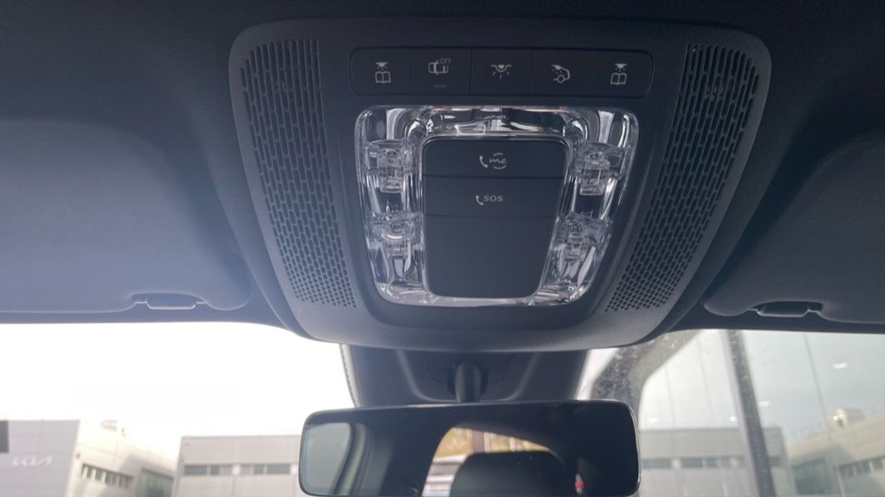 Foto Mercedes-Benz EQA 20
