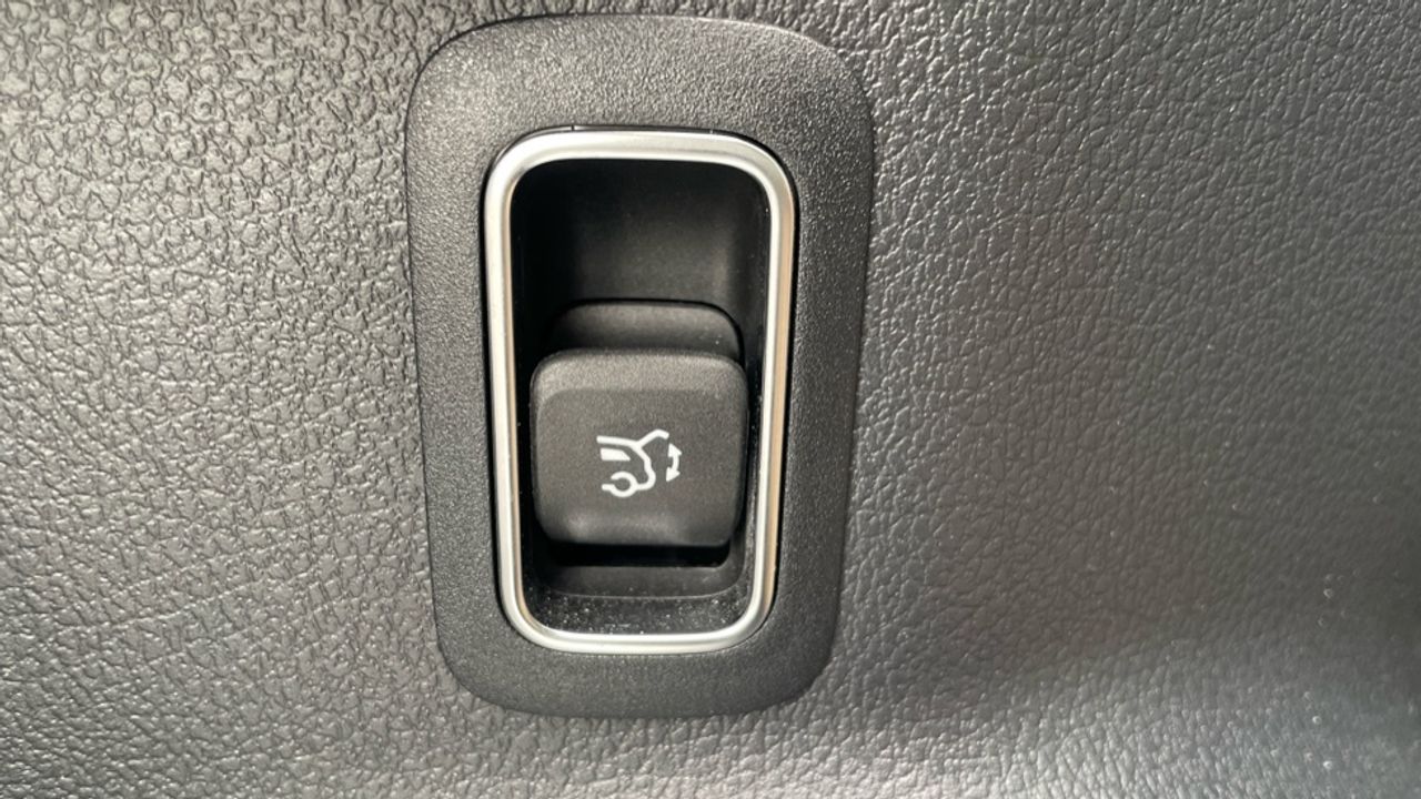Foto Mercedes-Benz EQA 27