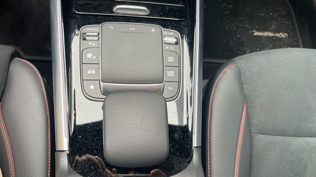 Foto Mercedes-Benz EQA 29