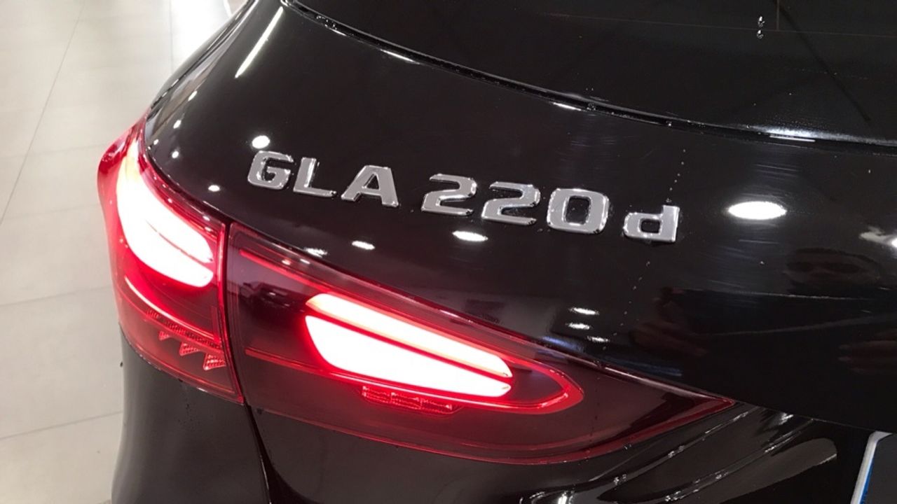 Foto Mercedes-Benz Clase GLA 14