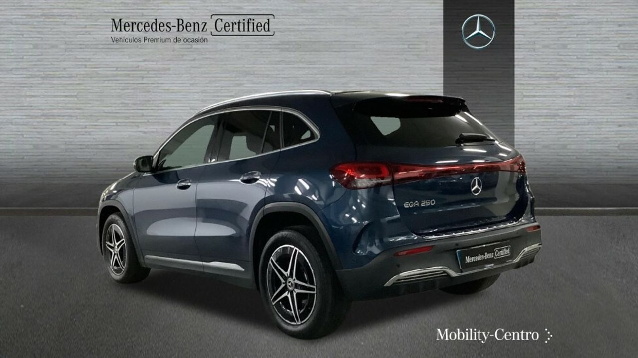 Foto Mercedes-Benz EQA 4