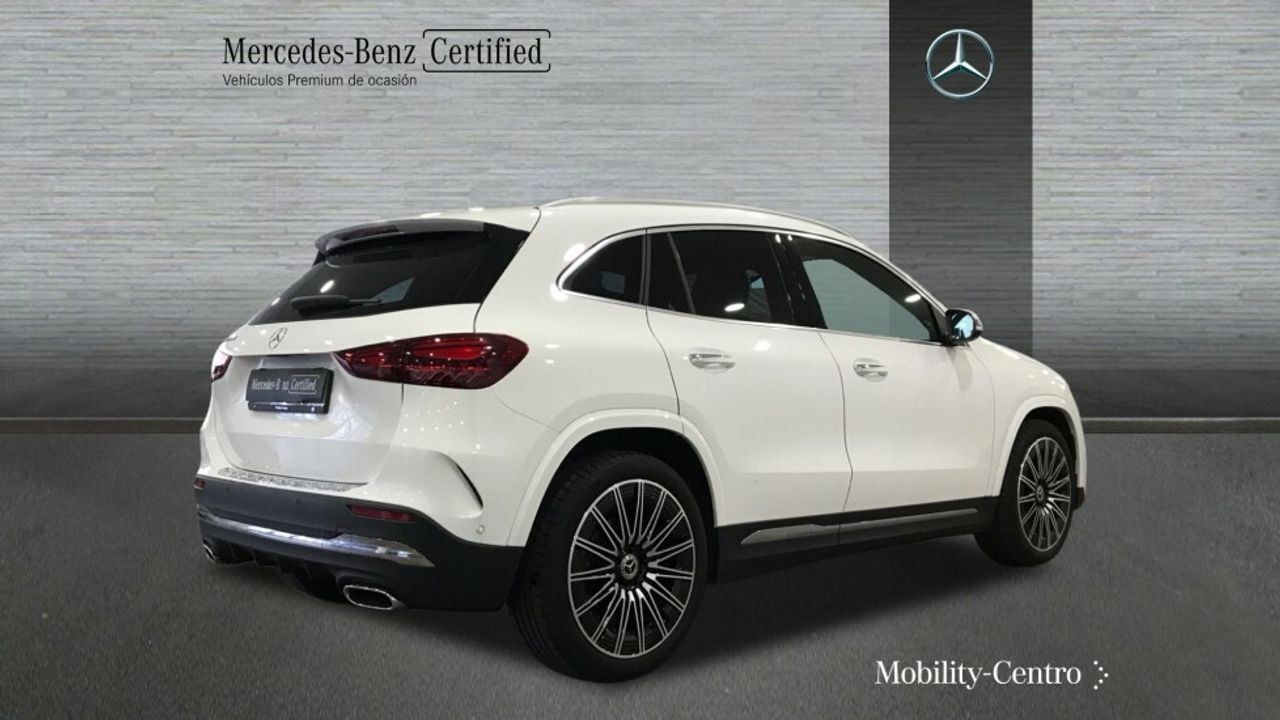Foto Mercedes-Benz Clase GLA 2