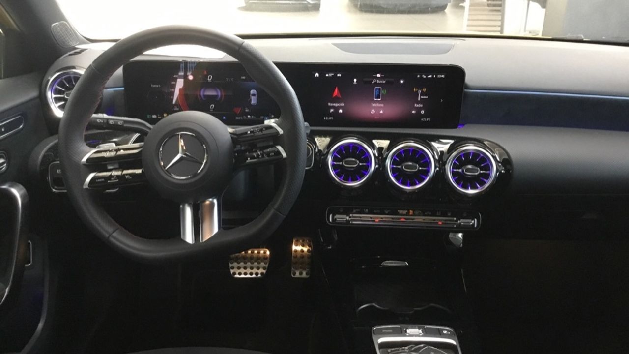Foto Mercedes-Benz Clase A 8