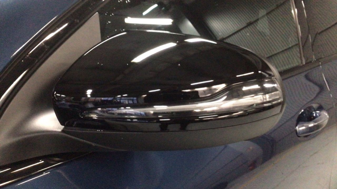 Foto Mercedes-Benz EQA 17