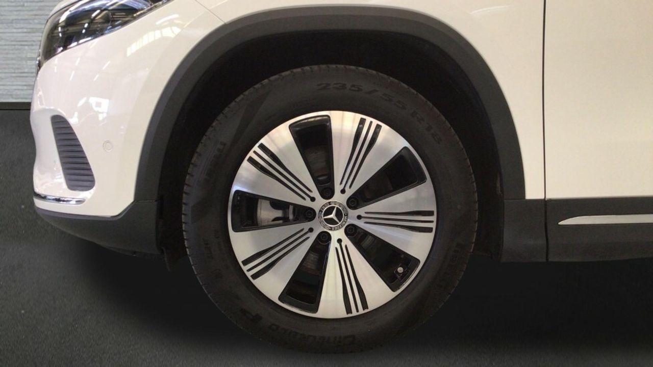 Foto Mercedes-Benz EQA 5