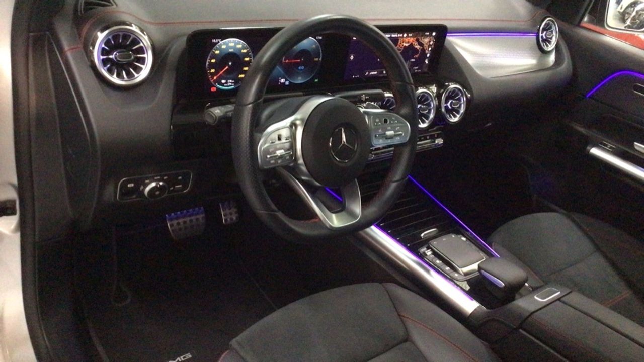 Foto Mercedes-Benz EQA 6