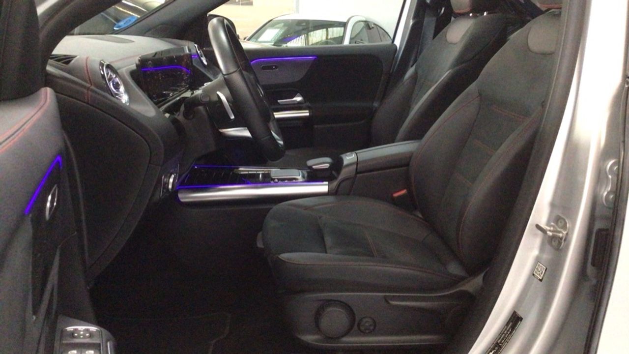 Foto Mercedes-Benz EQA 7