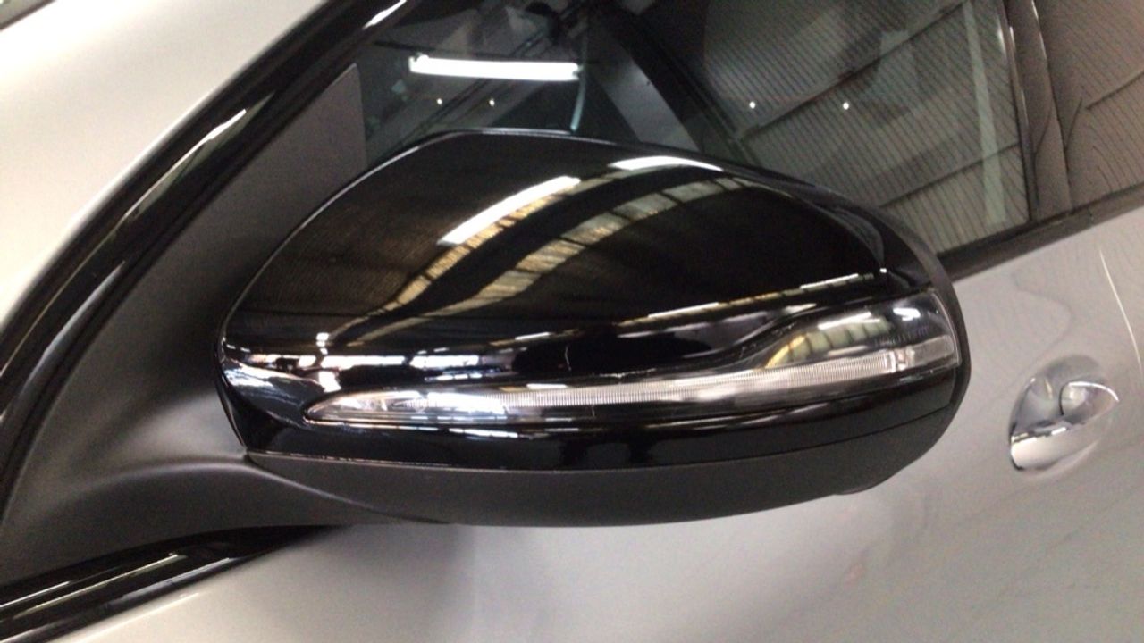 Foto Mercedes-Benz EQA 17