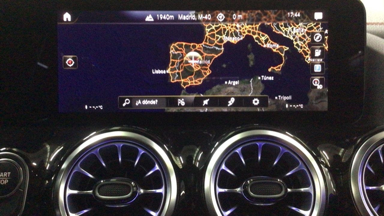 Foto Mercedes-Benz EQA 21