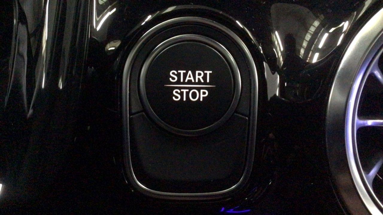 Foto Mercedes-Benz EQA 24