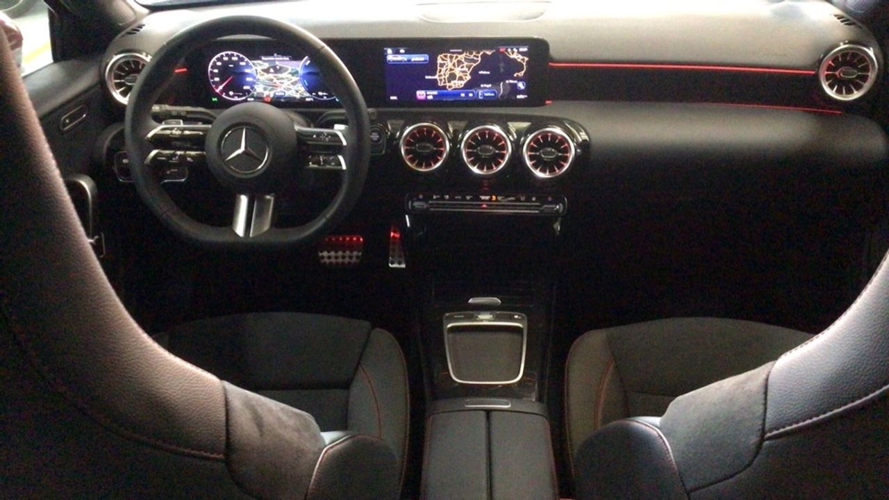 Foto Mercedes-Benz Clase A 8