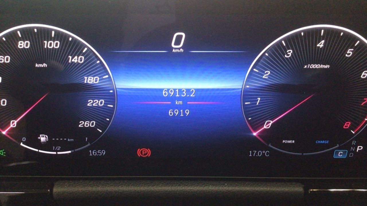 Foto Mercedes-Benz Clase GLA 24