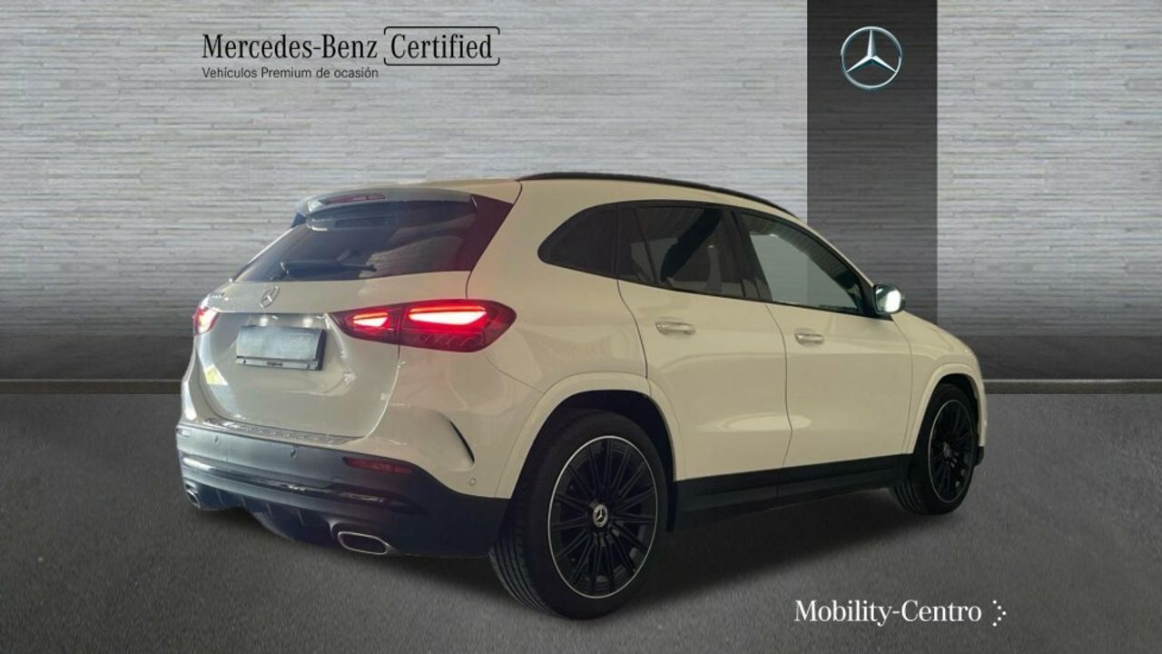 Foto Mercedes-Benz Clase GLA 2