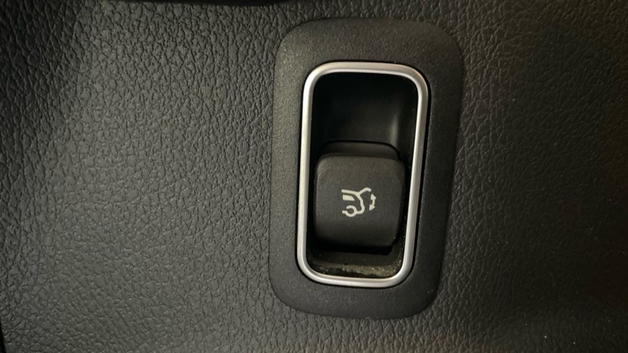 Foto Mercedes-Benz Clase GLA 26