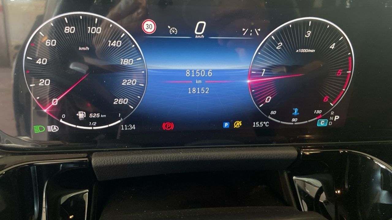 Foto Mercedes-Benz Clase GLA 29