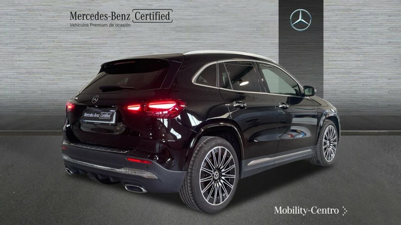 Foto Mercedes-Benz Clase GLA 2