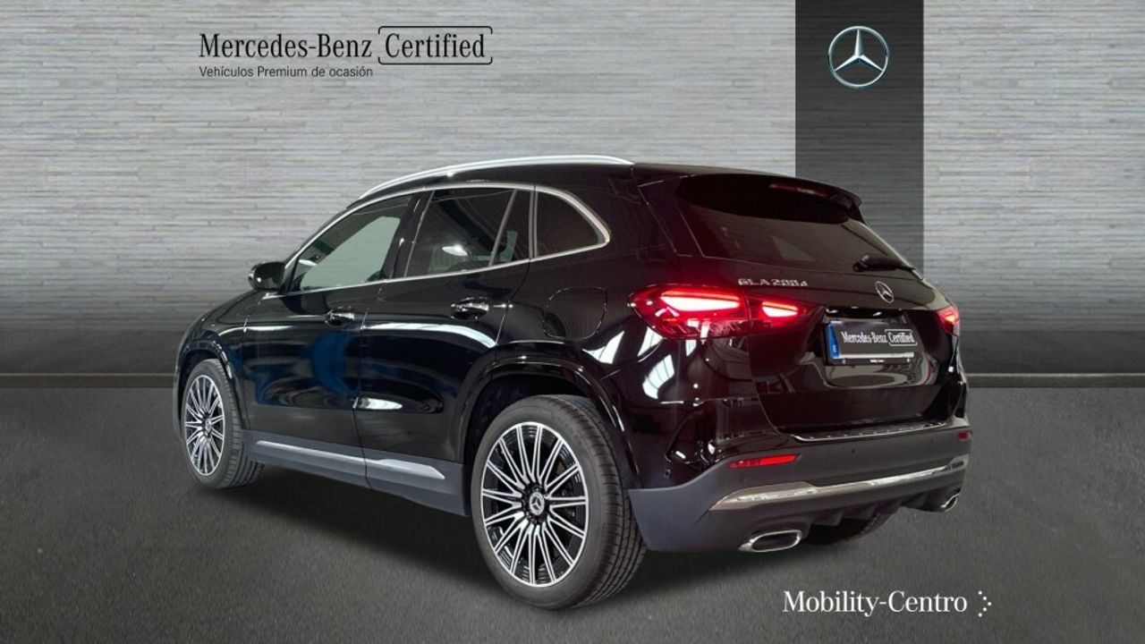 Foto Mercedes-Benz Clase GLA 4