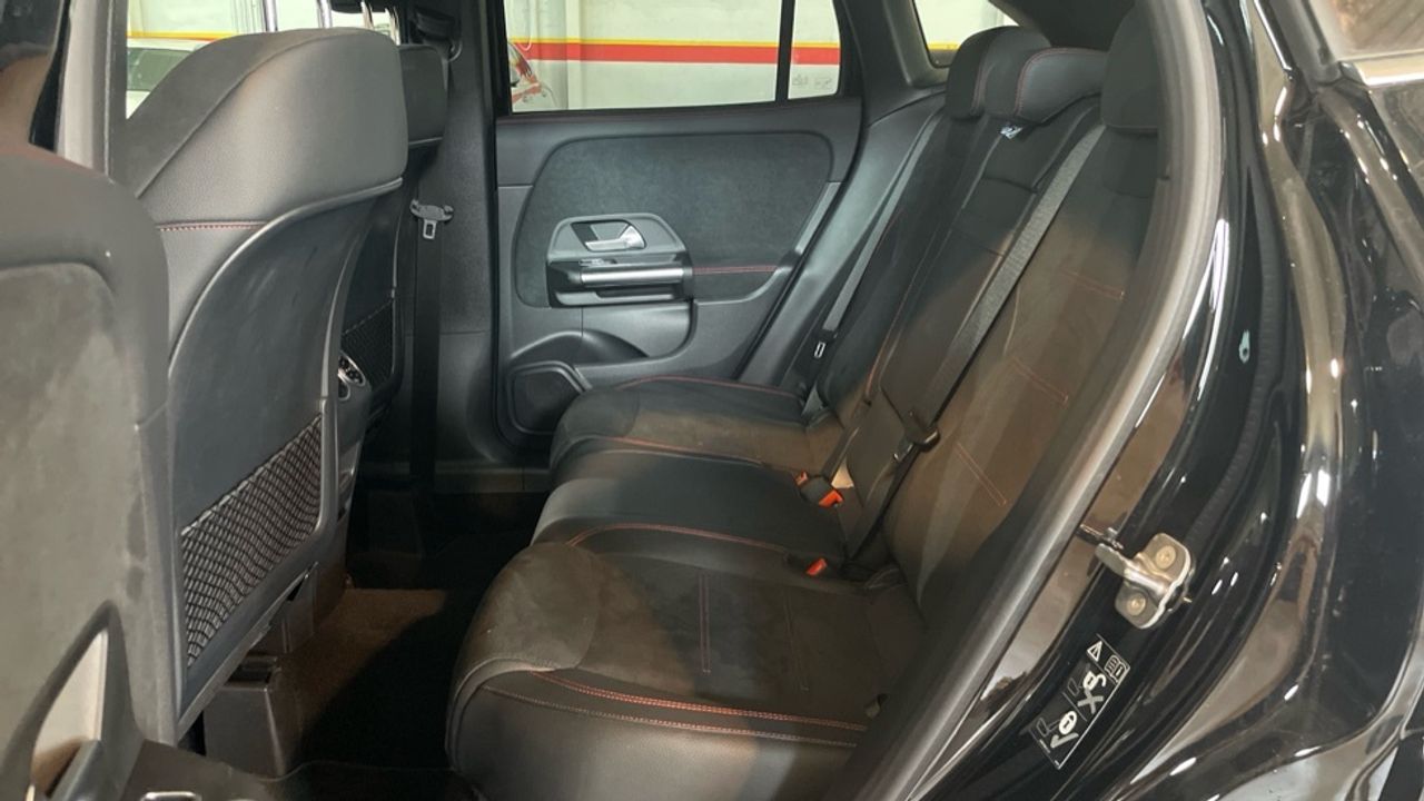 Foto Mercedes-Benz Clase GLA 11