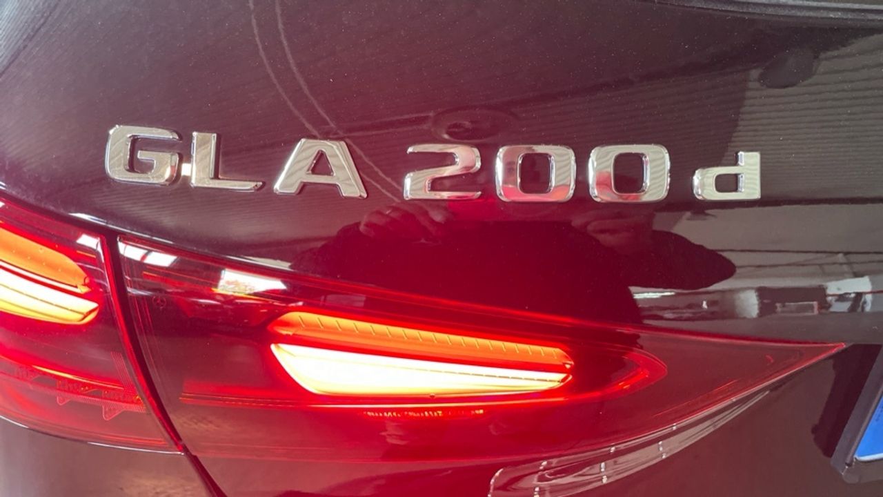 Foto Mercedes-Benz Clase GLA 12