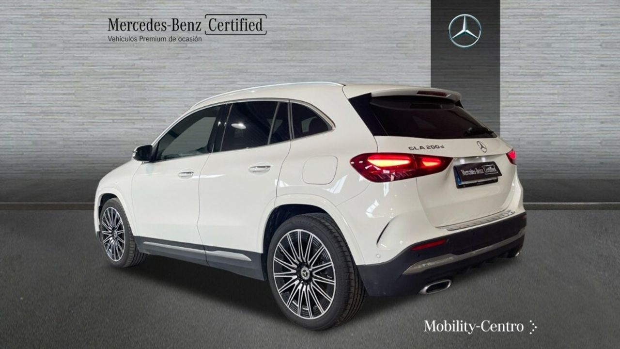 Foto Mercedes-Benz Clase GLA 4